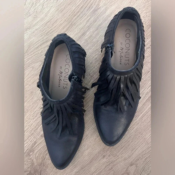 ⭐️ Coconuts by Matisse Bayou Black Fringe Ankle Bootie Size 6 - Picture 2 of 10